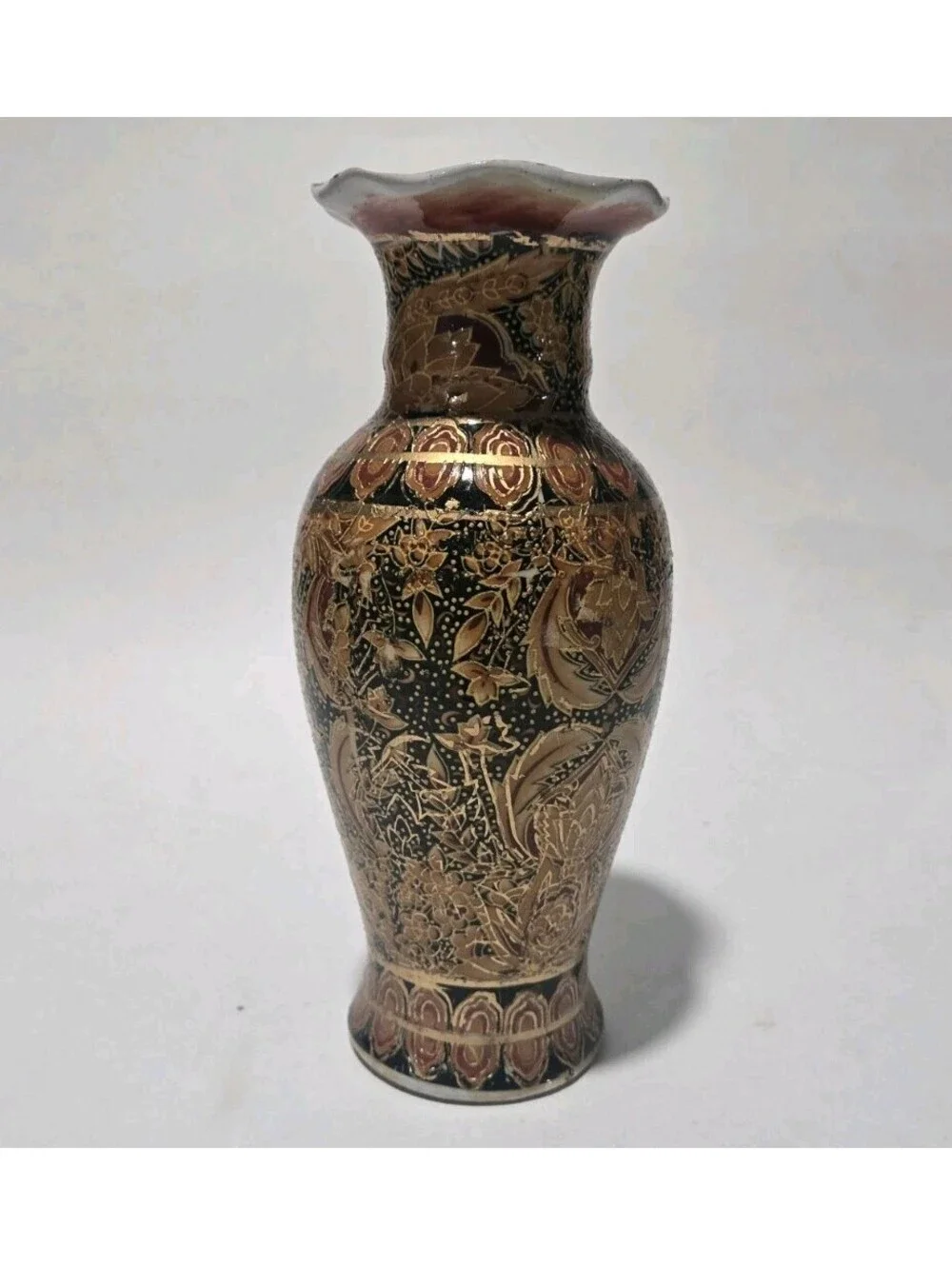 VTG Chinese Vase Glaze Pottery Jar 8” Ornate Asian Design Gold Ruffle Top